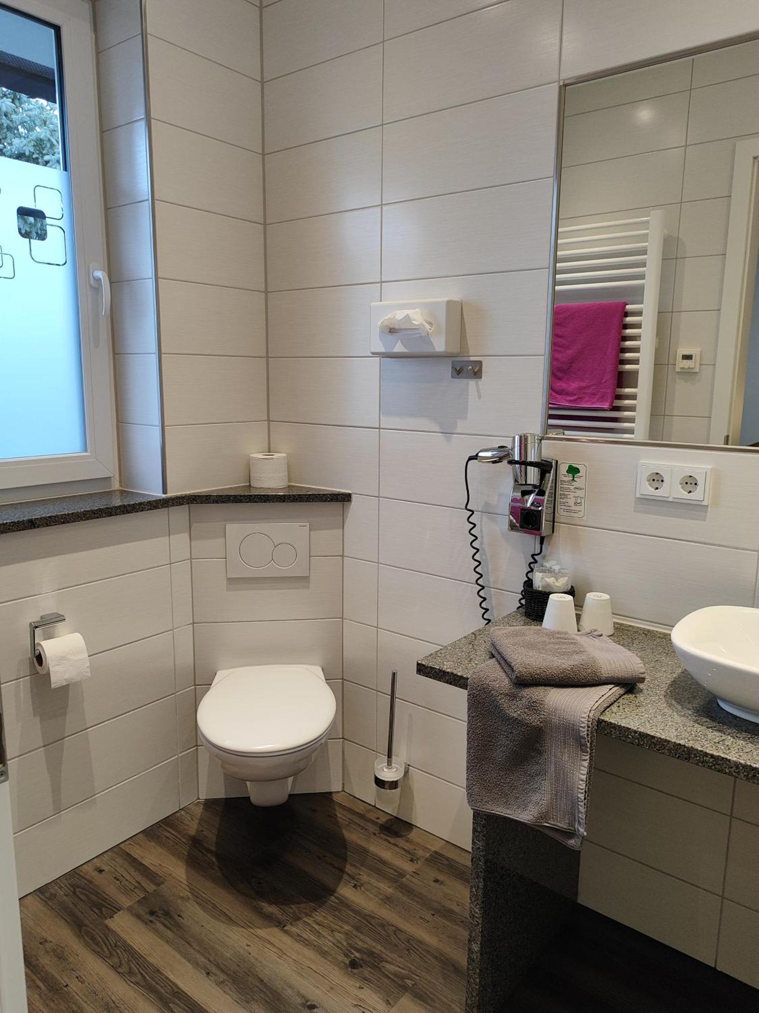 Hotel Gaestehaus Stock Zimmer Trueffeleckle ฟรีดริชส์ฮาเฟน ภายนอก รูปภาพ