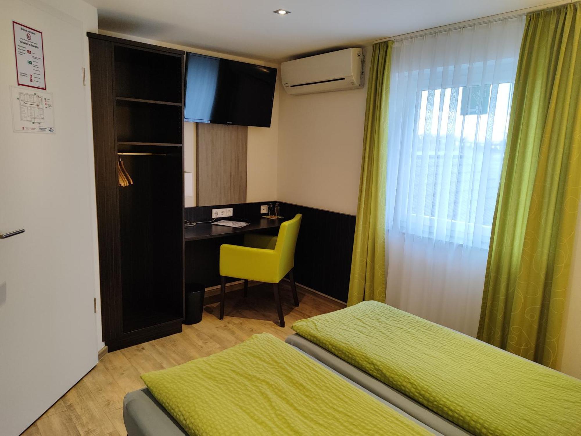 Hotel Gaestehaus Stock Zimmer Trueffeleckle ฟรีดริชส์ฮาเฟน ภายนอก รูปภาพ